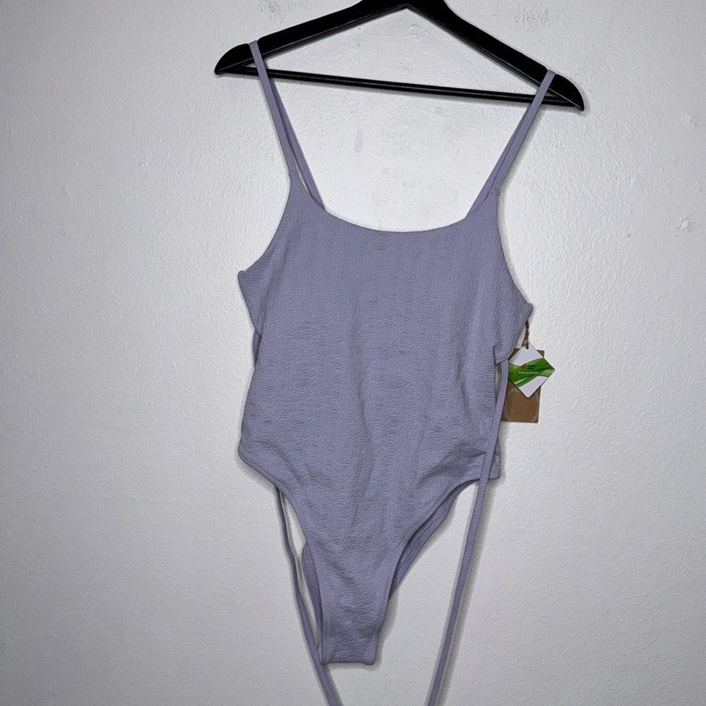 BERLOOK Textured Tie One-Piece Swimsuit Size Large - Picture 5 of 10